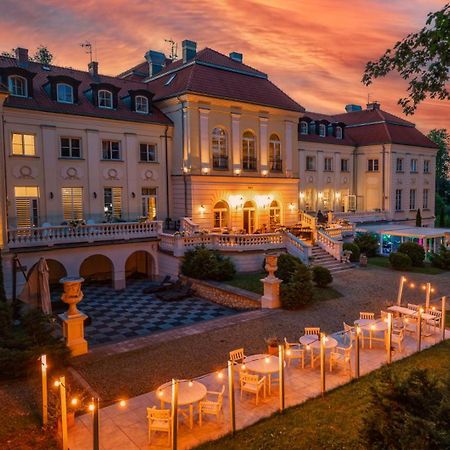 Hotel Palac Alexandrinum Krubki Екстериор снимка
