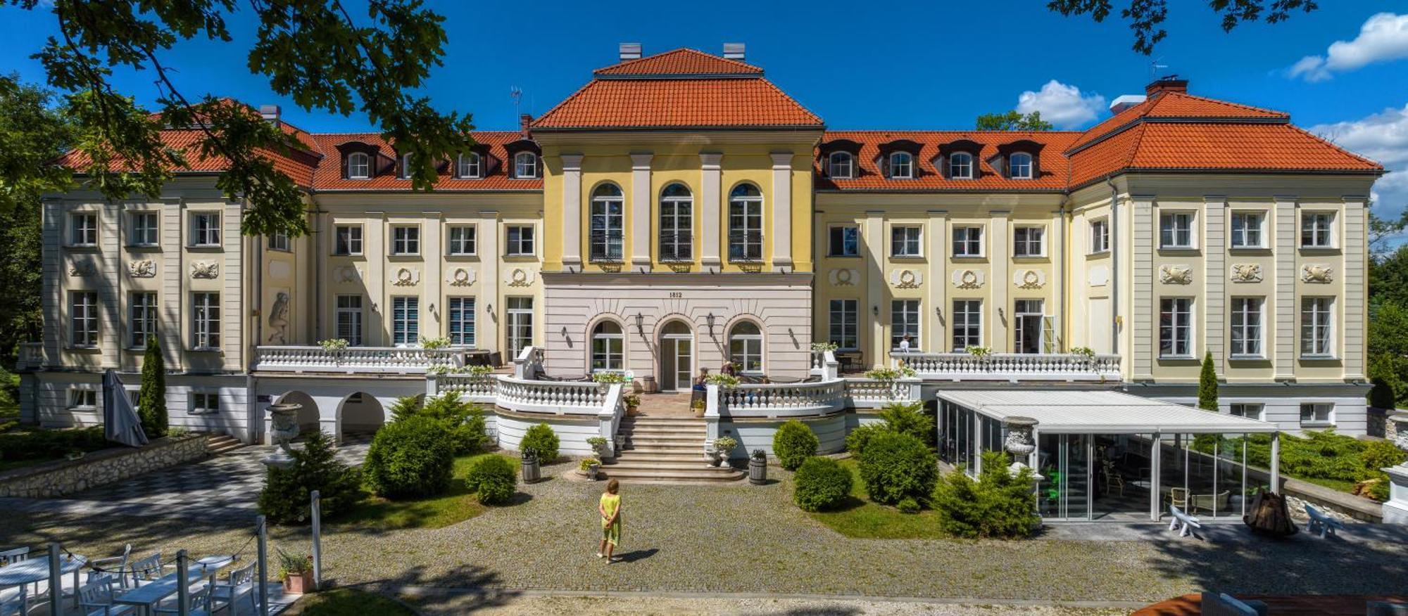 Hotel Palac Alexandrinum Krubki Екстериор снимка