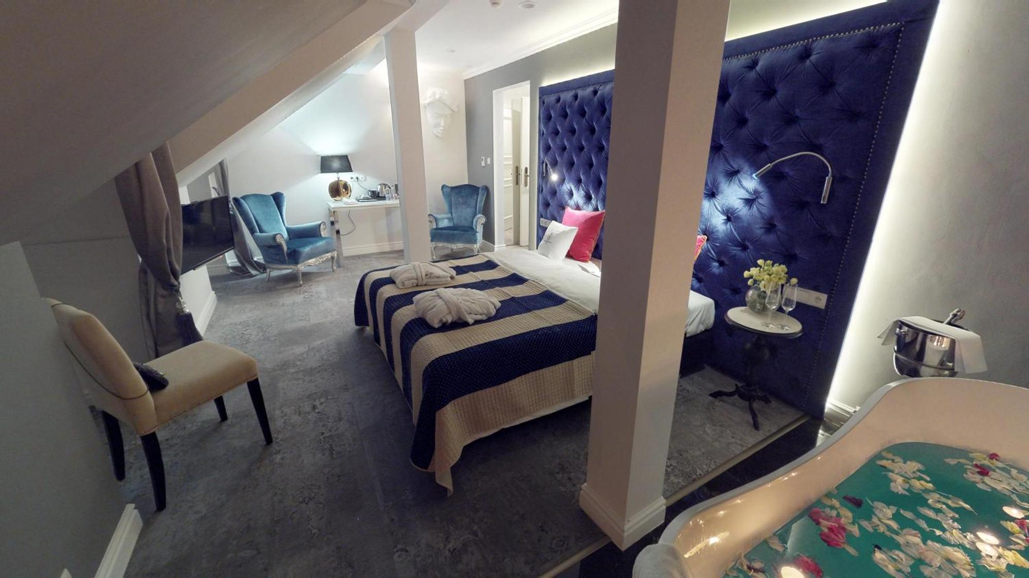 Hotel Palac Alexandrinum Krubki Екстериор снимка
